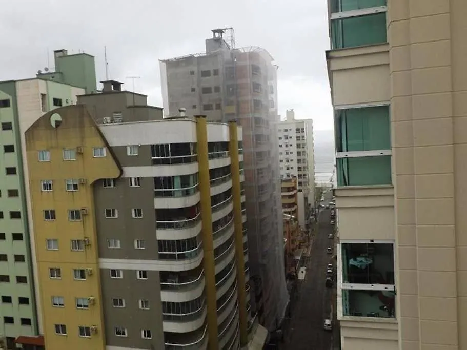 Apto Almeida E Moraes 3 Suites Proximo A Praia Meia Praia Itapema