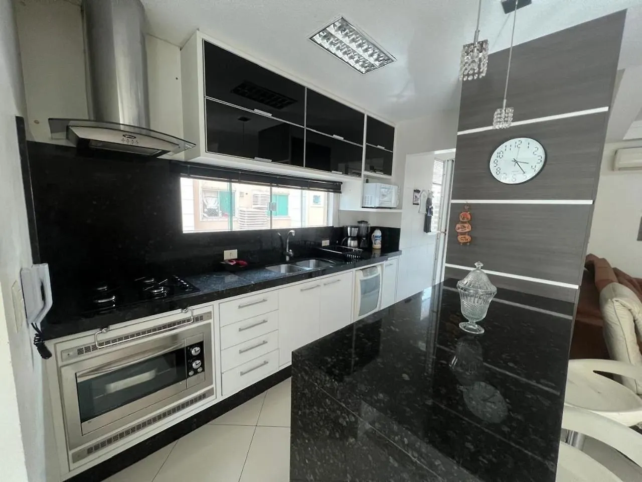 Apartment Apto Almeida E Moraes 3 Suites Proximo A Praia Meia Praia Itapema