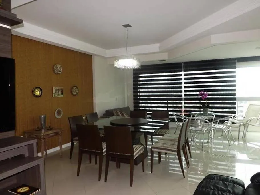 Apto Almeida E Moraes 3 Suites Proximo A Praia Meia Praia Itapema Apartment