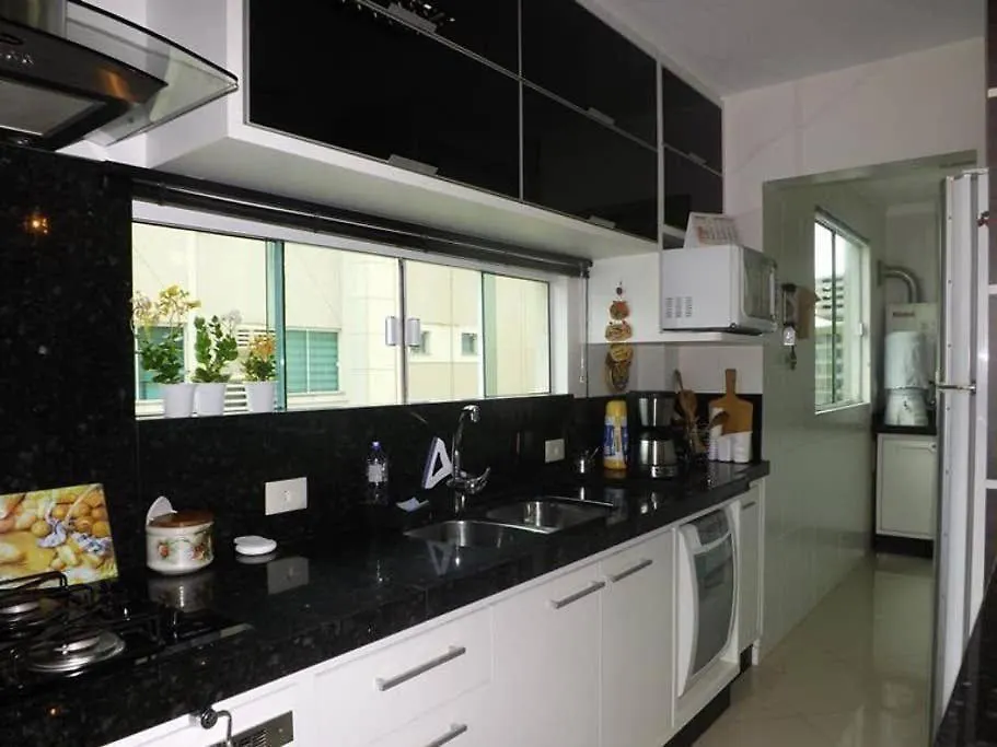 Apartamento 3 suítes próximo a praia Itapema 0*,  Brasil